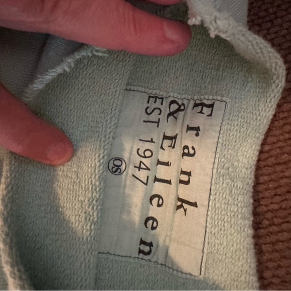 Frank and Eileen Sweat set. Sea foam color. Size Large. - Picture 7 of 10
